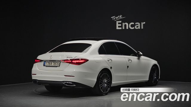 Mercedes-Benz C-Class 2022 — photo 2
