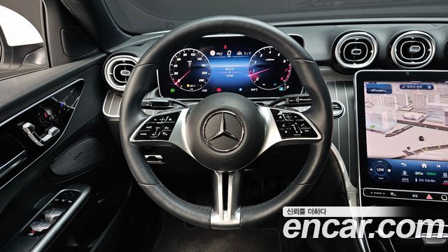 Mercedes-Benz C-Class 2022 — photo 19