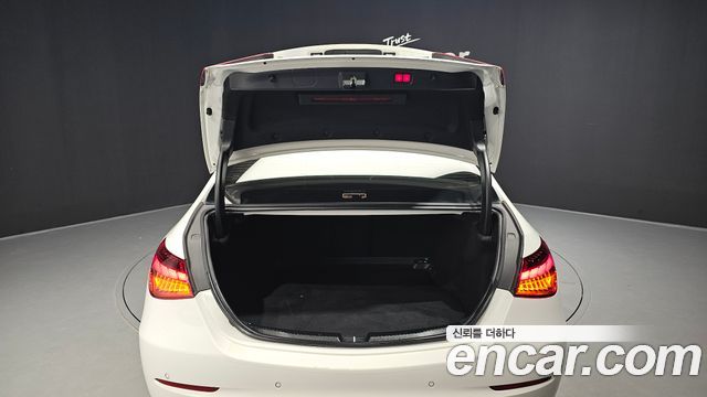 Mercedes-Benz C-Class 2022 — photo 26