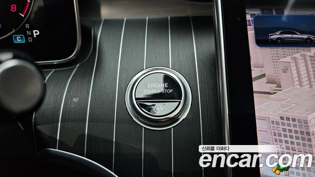 Mercedes-Benz C-Class 2022 — photo 28
