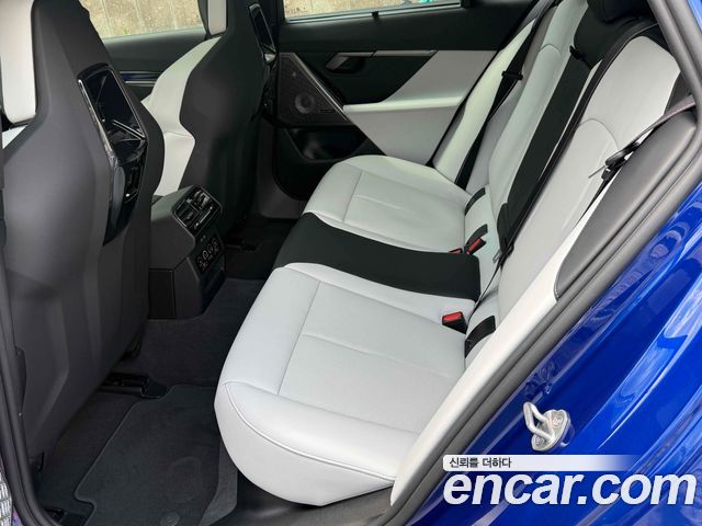 BMW M5 2026 — photo 19