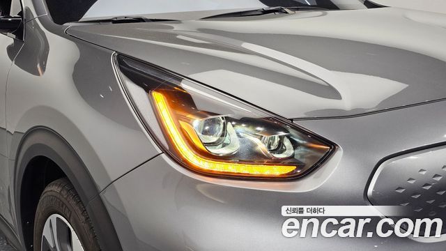 Kia Niro 2022 — photo 8