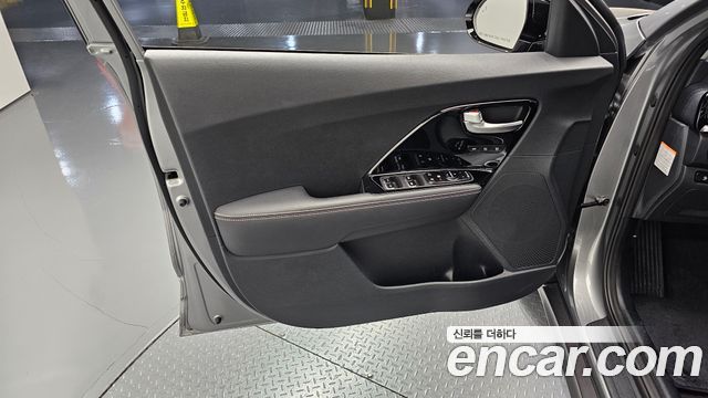 Kia Niro 2022 — photo 14