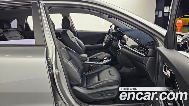 Kia Niro 2022 — photo 16