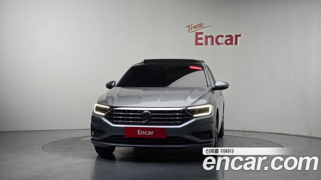 Volkswagen Jetta 2021 — photo 3