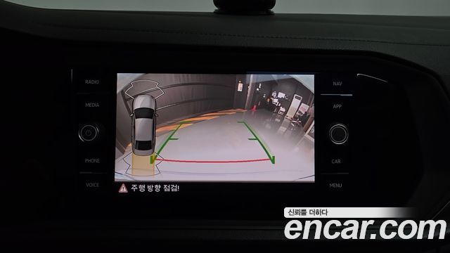 Volkswagen Jetta 2021 — photo 20