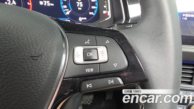 Volkswagen Jetta 2021 — photo 22