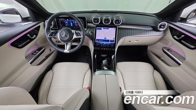 Mercedes-Benz C-Class 2025 — photo 10