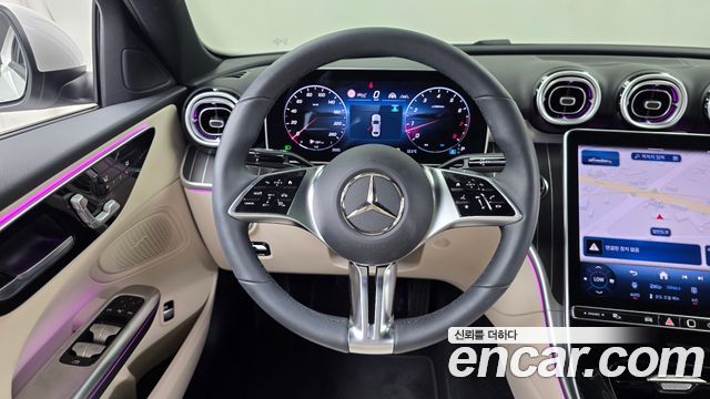 Mercedes-Benz C-Class 2025 — photo 19