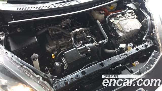 Toyota Prius 2018 — photo 6