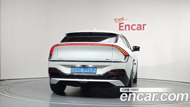 Kia EV6 2023 — photo 4