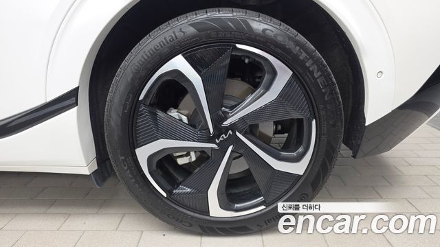 Kia EV6 2023 — photo 5