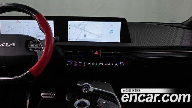 Kia EV6 2023 — photo 14