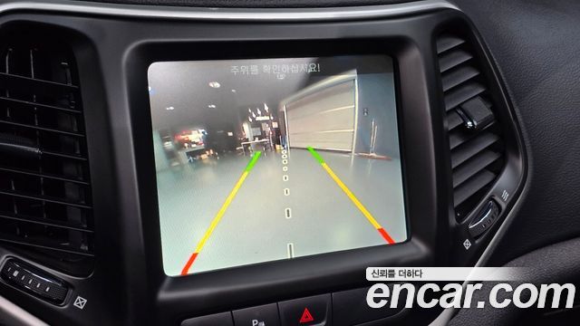 Jeep Cherokee 2017 — photo 15