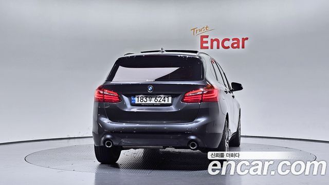 BMW 2-Series 2021 — photo 4