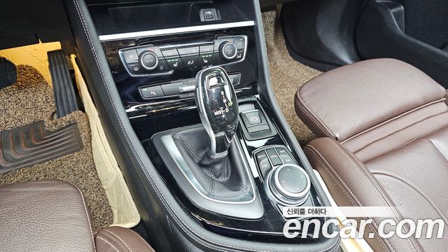 BMW 2-Series 2021 — photo 12