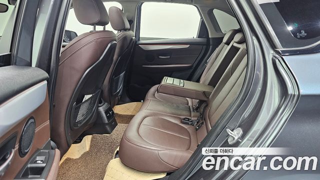 BMW 2-Series 2021 — photo 18