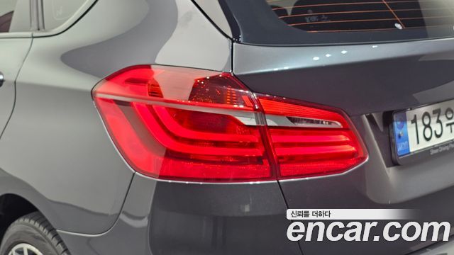 BMW 2-Series 2021 — photo 9