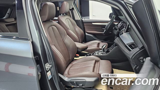 BMW 2-Series 2021 — photo 16