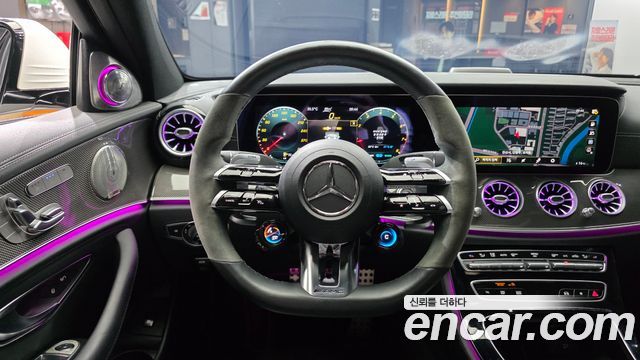 Mercedes-Benz E-Class 2022 — photo 13