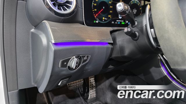 Mercedes-Benz E-Class 2022 — photo 14