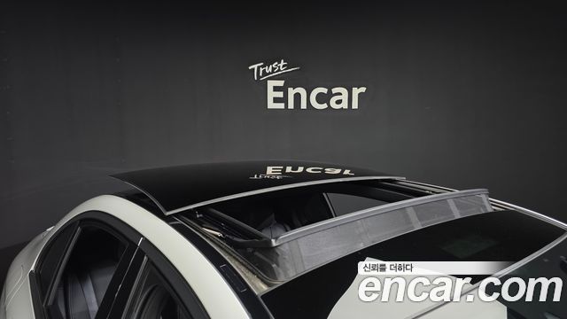 Mercedes-Benz E-Class 2022 — photo 20