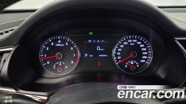 Kia K7 2018 — photo 8