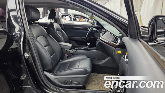 Kia K7 2018 — photo 11