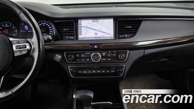 Kia K7 2018 — photo 14