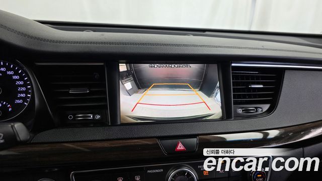 Kia K7 2018 — photo 15