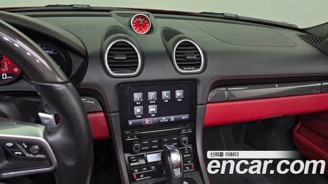 Porsche 718 2022 — photo 23