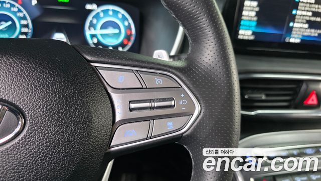 Hyundai Santafe 2023 — photo 26
