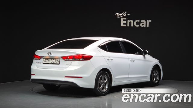 Hyundai AVANTE 2018 — photo 2