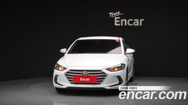 Hyundai AVANTE 2018 — photo 3