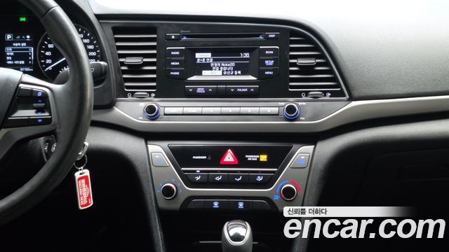Hyundai AVANTE 2018 — photo 21