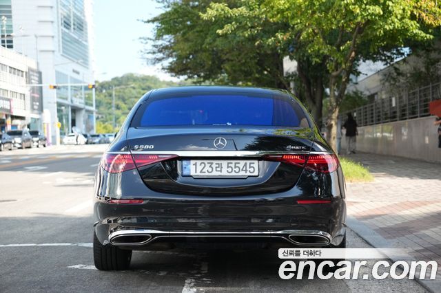 Mercedes-Benz S-Class 2022 — photo 2
