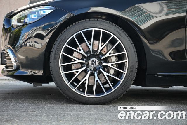 Mercedes-Benz S-Class 2022 — photo 4