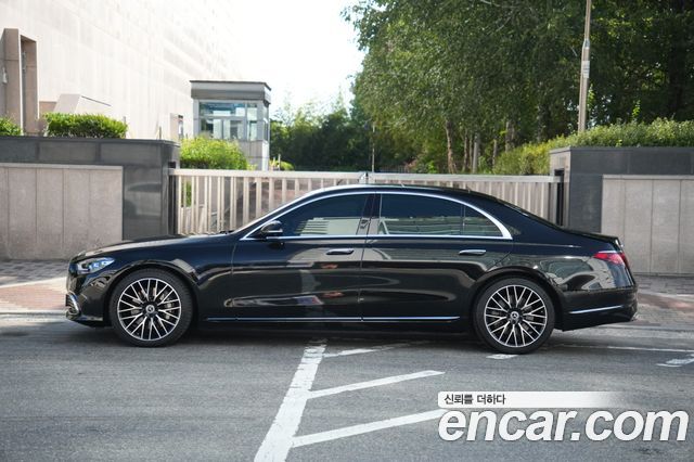 Mercedes-Benz S-Class 2022 — photo 7