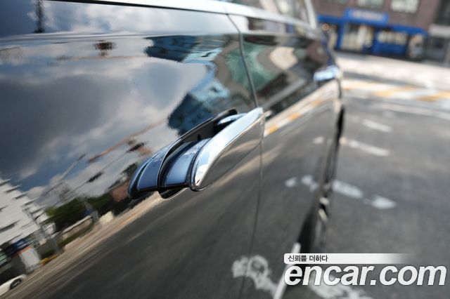 Mercedes-Benz S-Class 2022 — photo 12