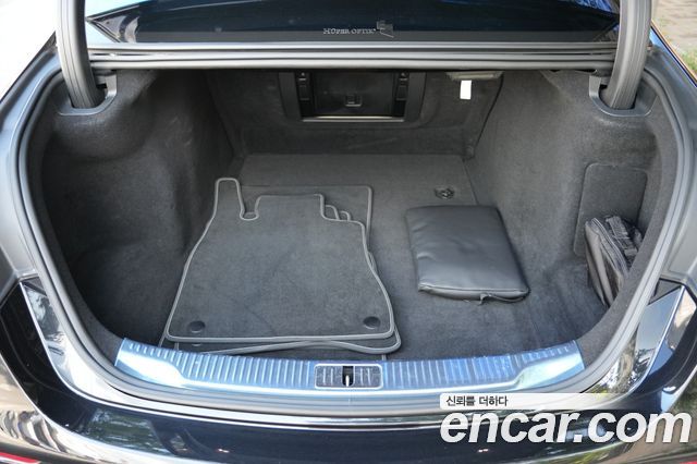 Mercedes-Benz S-Class 2022 — photo 20