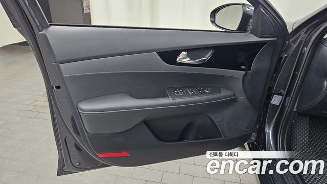 Kia K3 2024 — photo 14