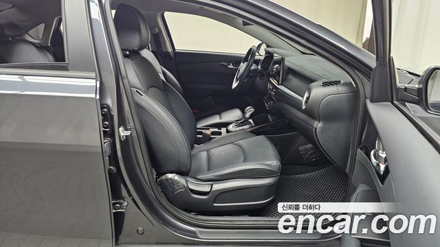 Kia K3 2024 — photo 16