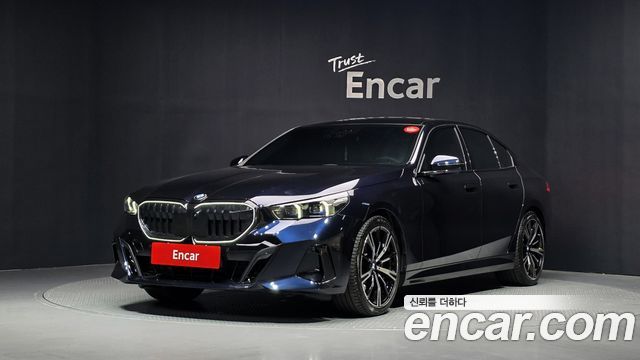 BMW 5-Series 2026 — photo 1