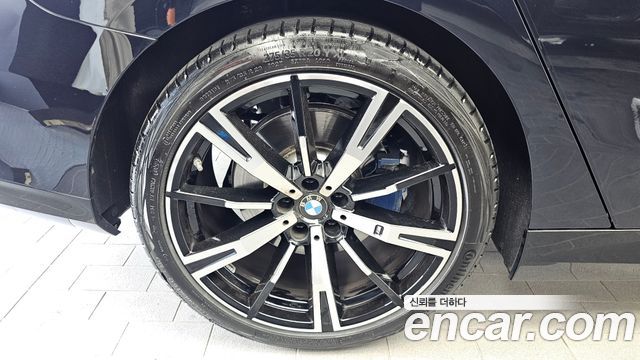 BMW 5-Series 2026 — photo 5