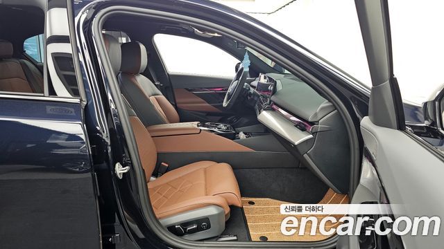 BMW 5-Series 2026 — photo 17