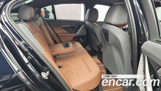 BMW 5-Series 2026 — photo 18