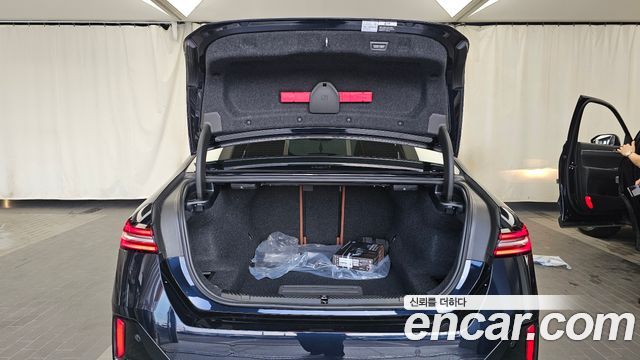 BMW 5-Series 2026 — photo 26