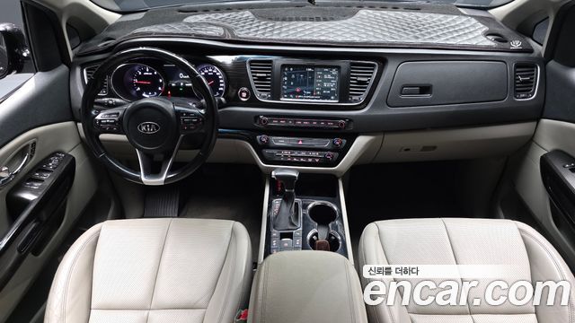 Kia Canival 2020 — photo 10
