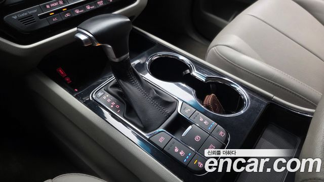 Kia Canival 2020 — photo 12
