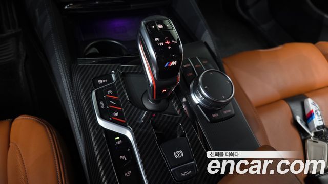 BMW M5 2018 — photo 12